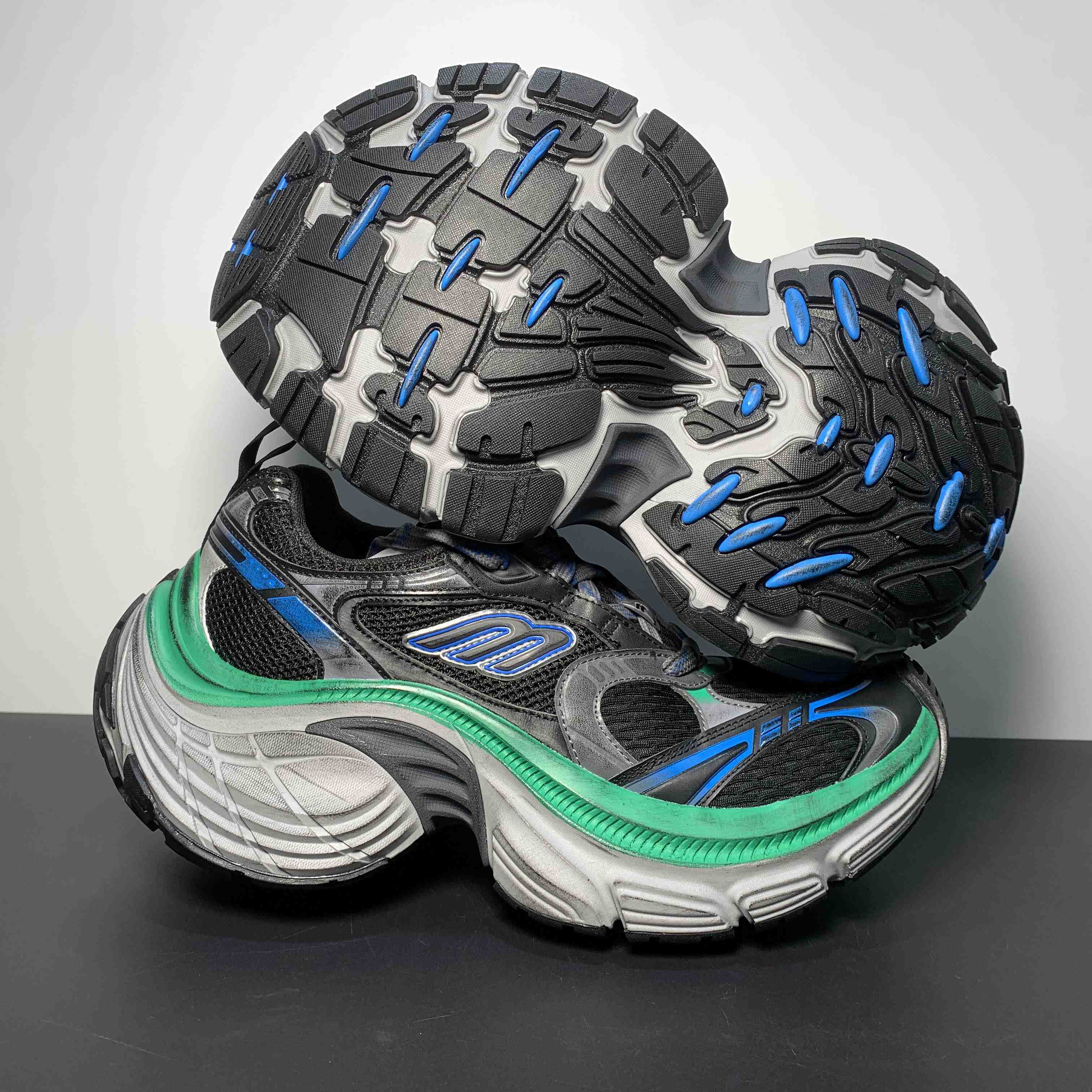 Balenciaga 10XL Sneaker in Black/Grey/Blue/Green - EUR FASHION
