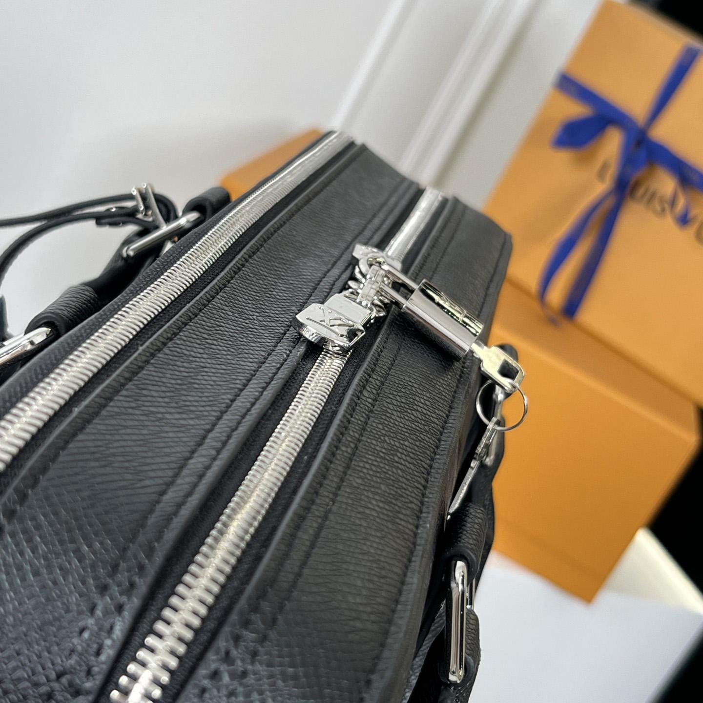 Louis Vuitton Porte Documents Voyage    M30967 - EUR FASHION