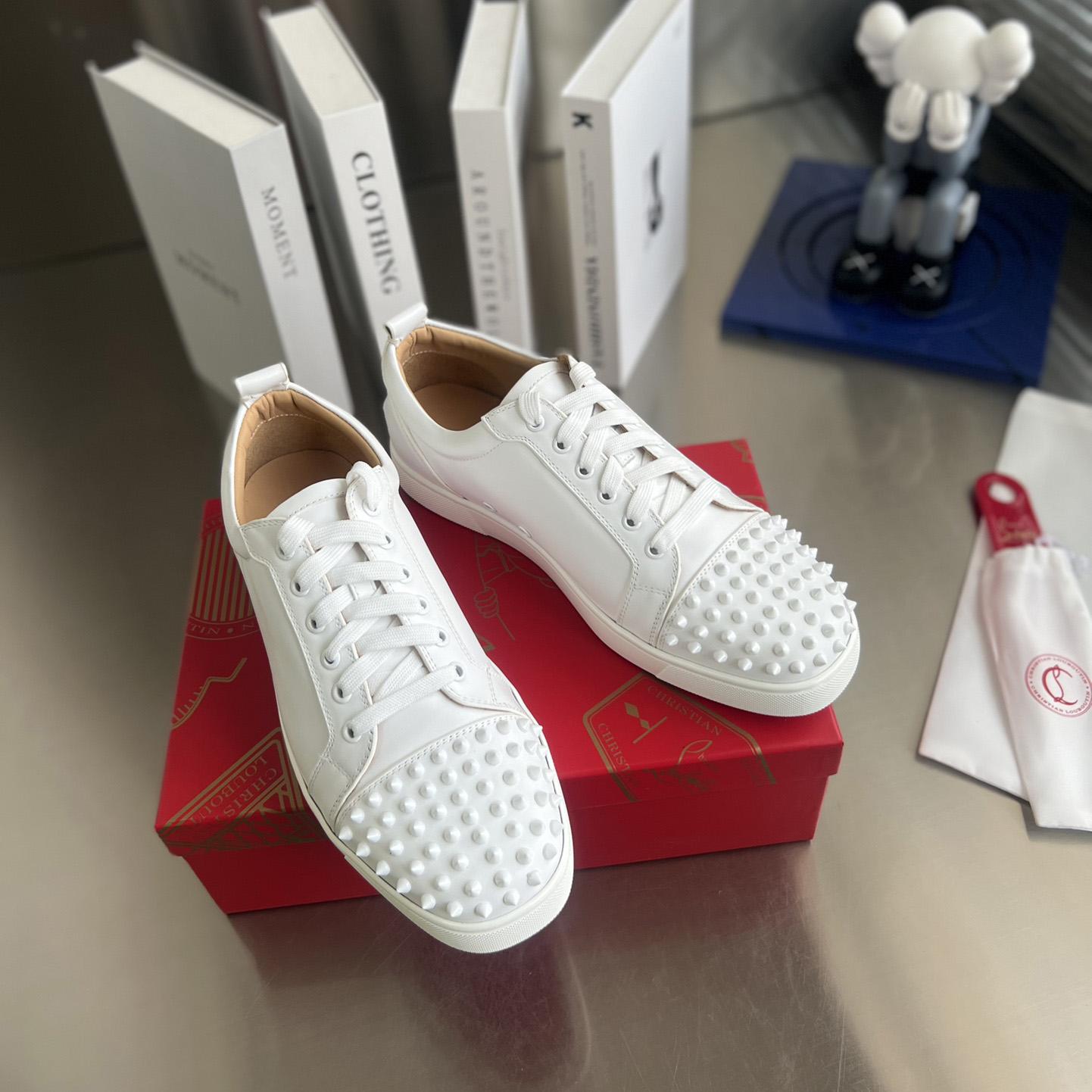 Christian Louboutin Louis Junior Spikes - EUR FASHION