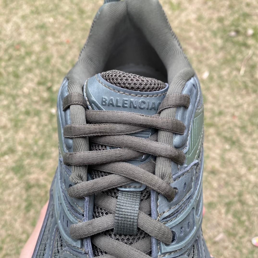 Balenciaga Defender Sneaker  - EUR FASHION