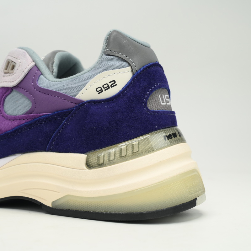 New Balance 992 Violet Sneakers      M992AA  - EUR FASHION