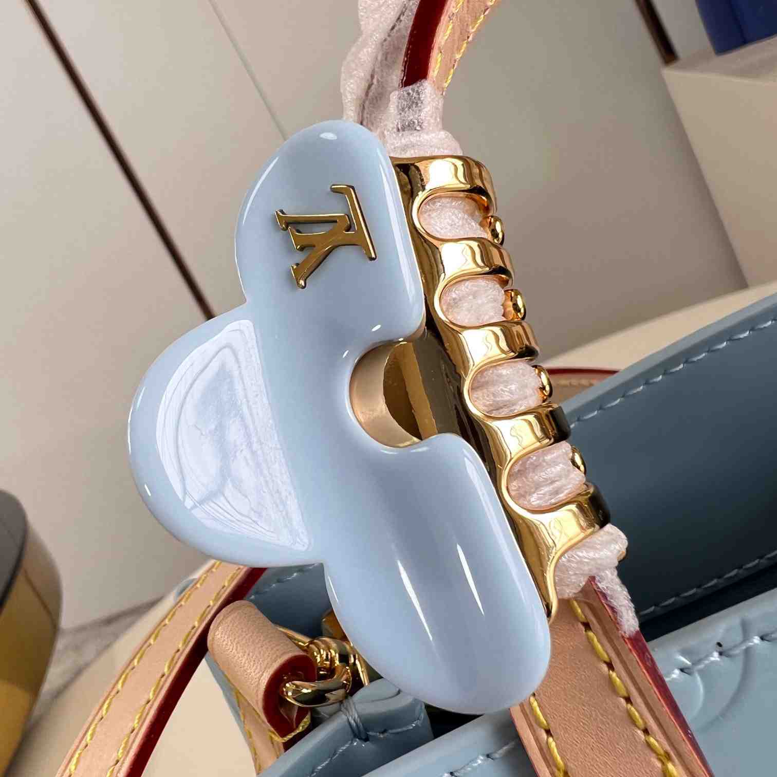 Louis Vuitton Reade PM    M24144 - EUR FASHION