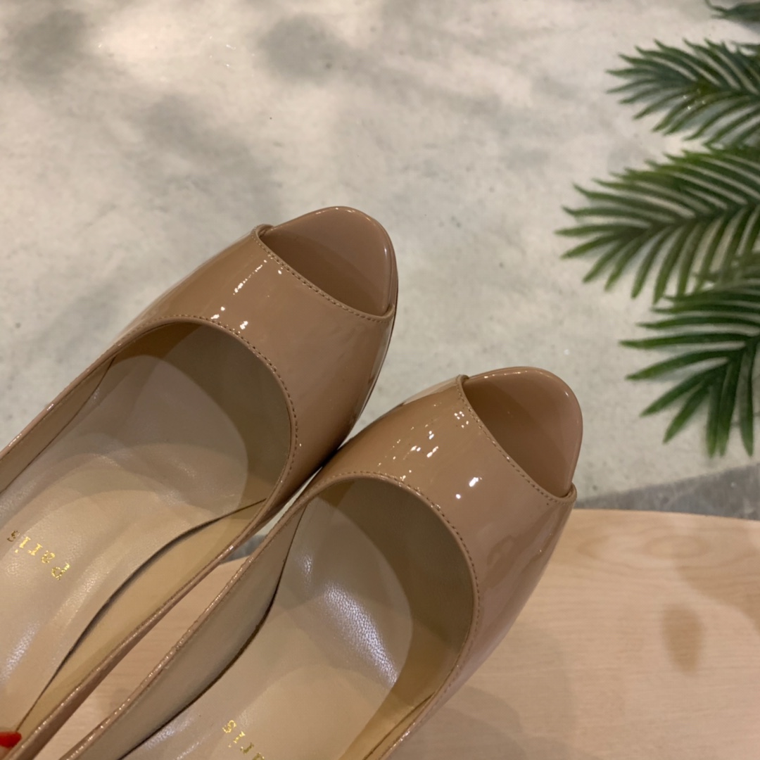 Christian Louboutin Heels - EUR FASHION