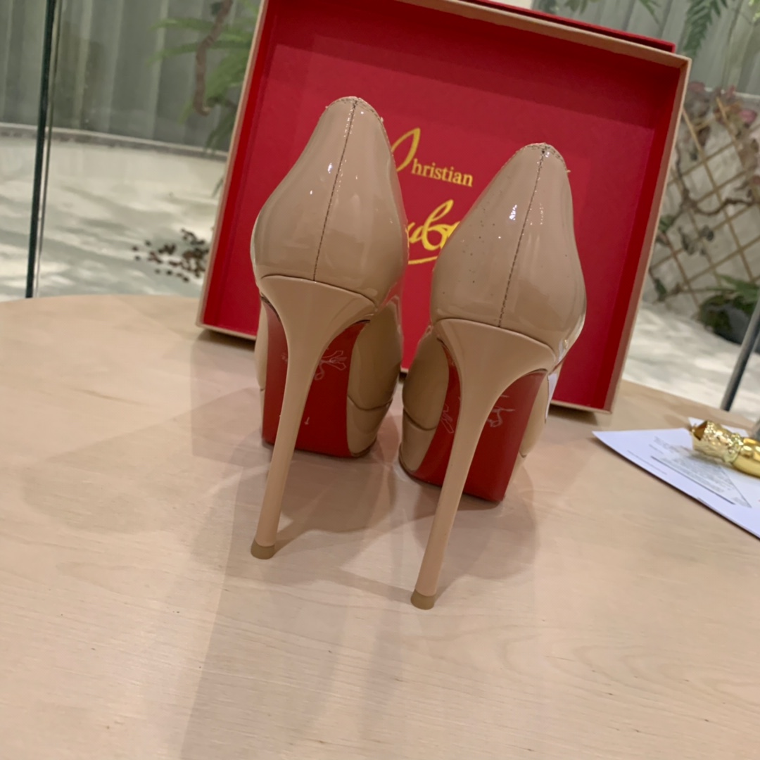 Christian Louboutin Heels - EUR FASHION