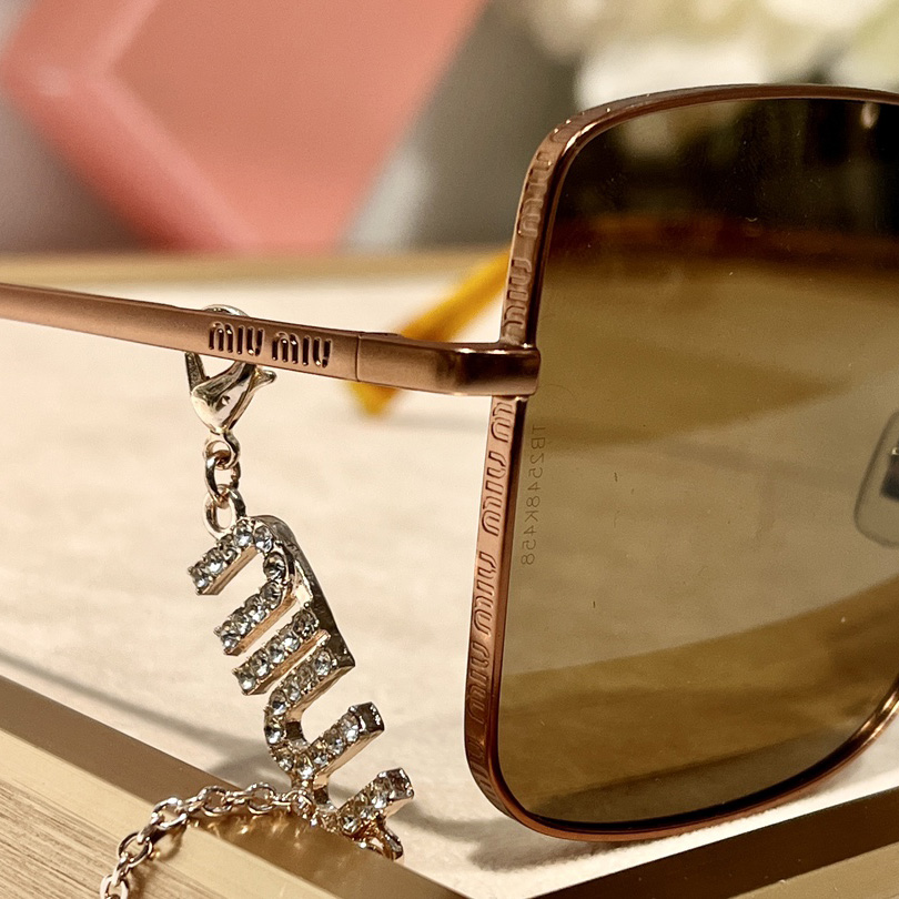 Miu Miu Eyewear Collection sunglasses - EUR FASHION