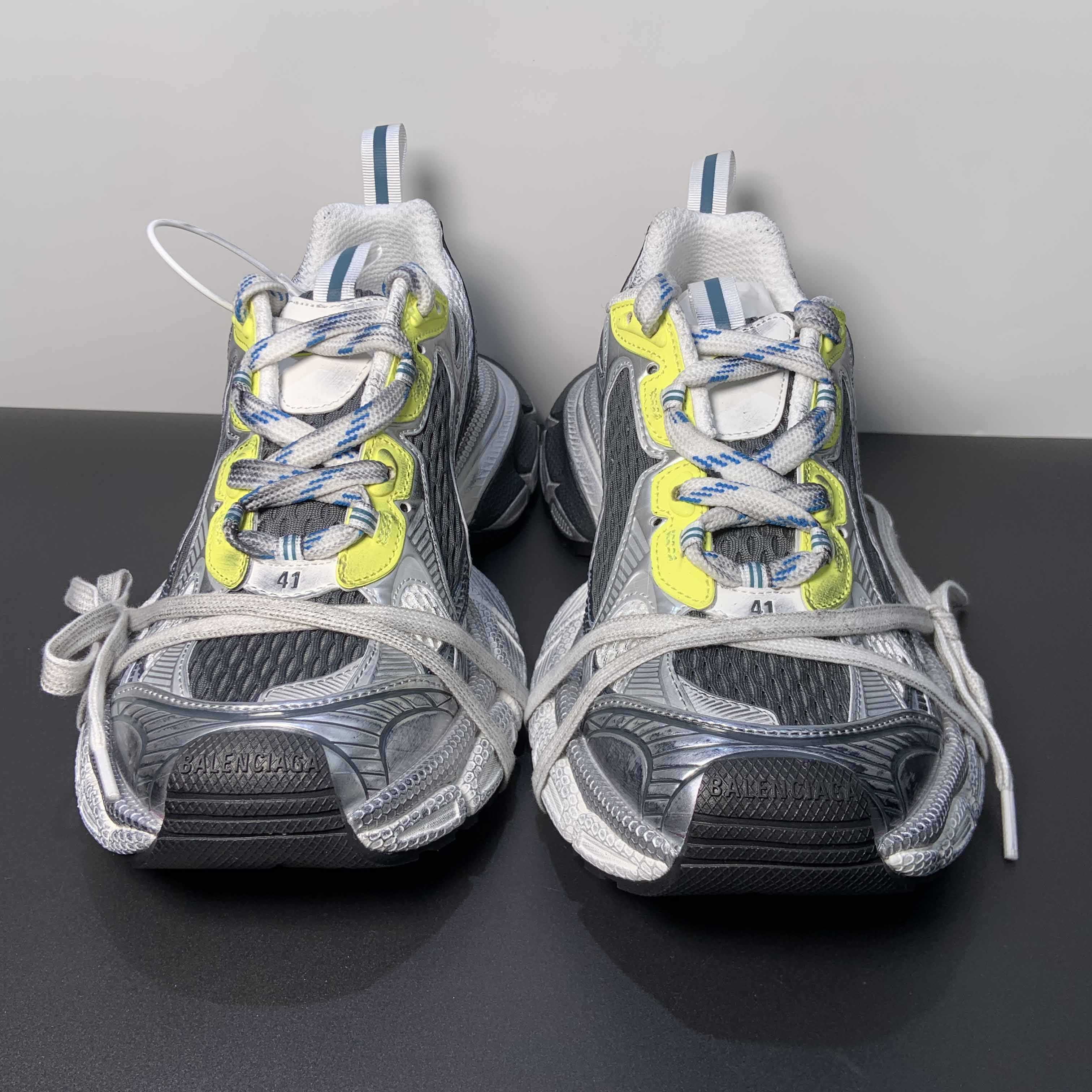 Balenciaga 3XL Sneaker In White, Blue And Yellow - EUR FASHION