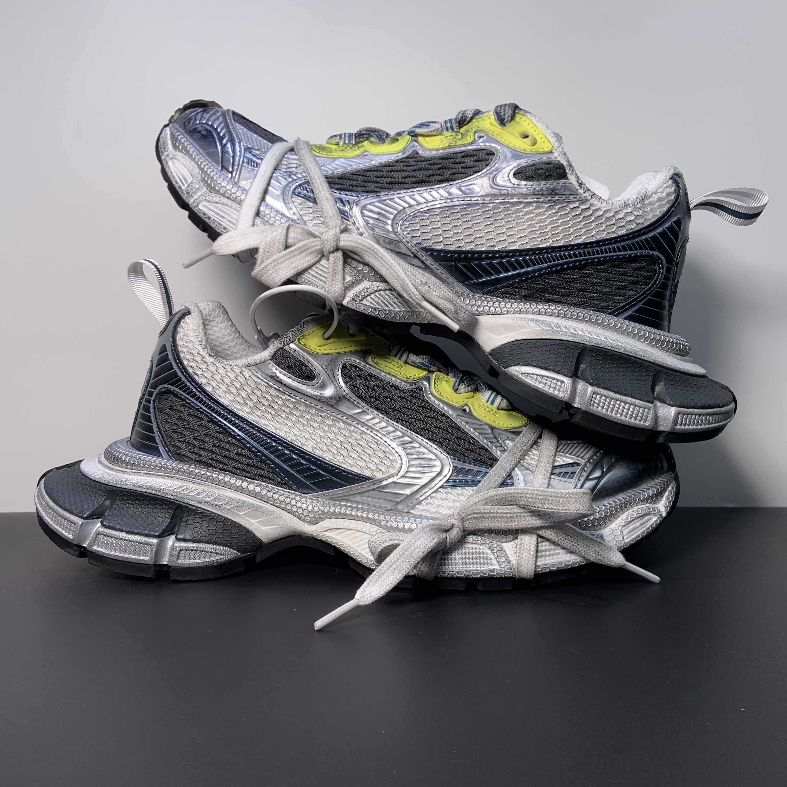 Balenciaga 3XL Sneaker In White, Blue And Yellow - EUR FASHION