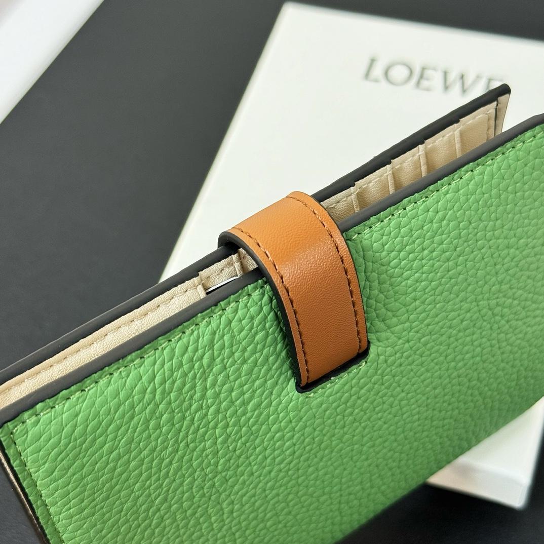 Loewe Medium Vertical Grained-Leather Wallet(14×11cm) - EUR FASHION