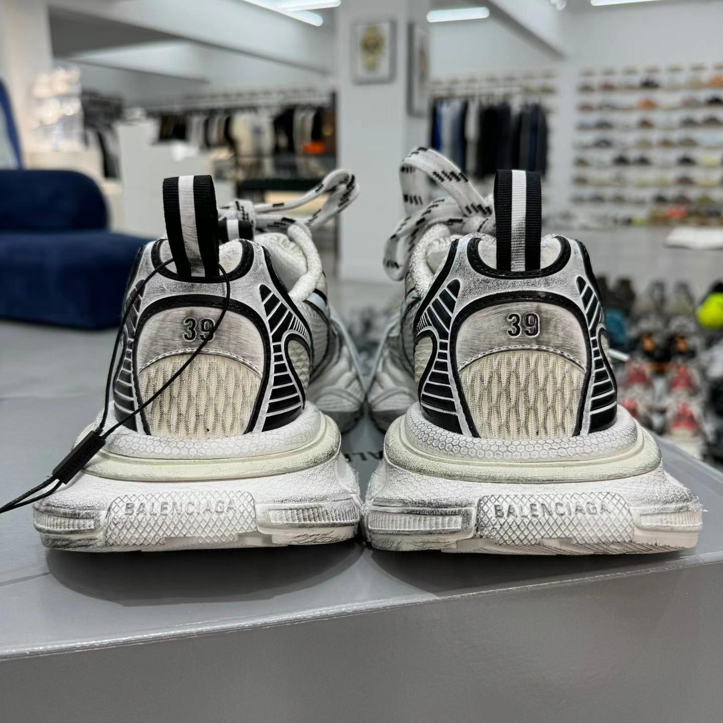 Balenciaga 3XL Sneaker  - EUR FASHION
