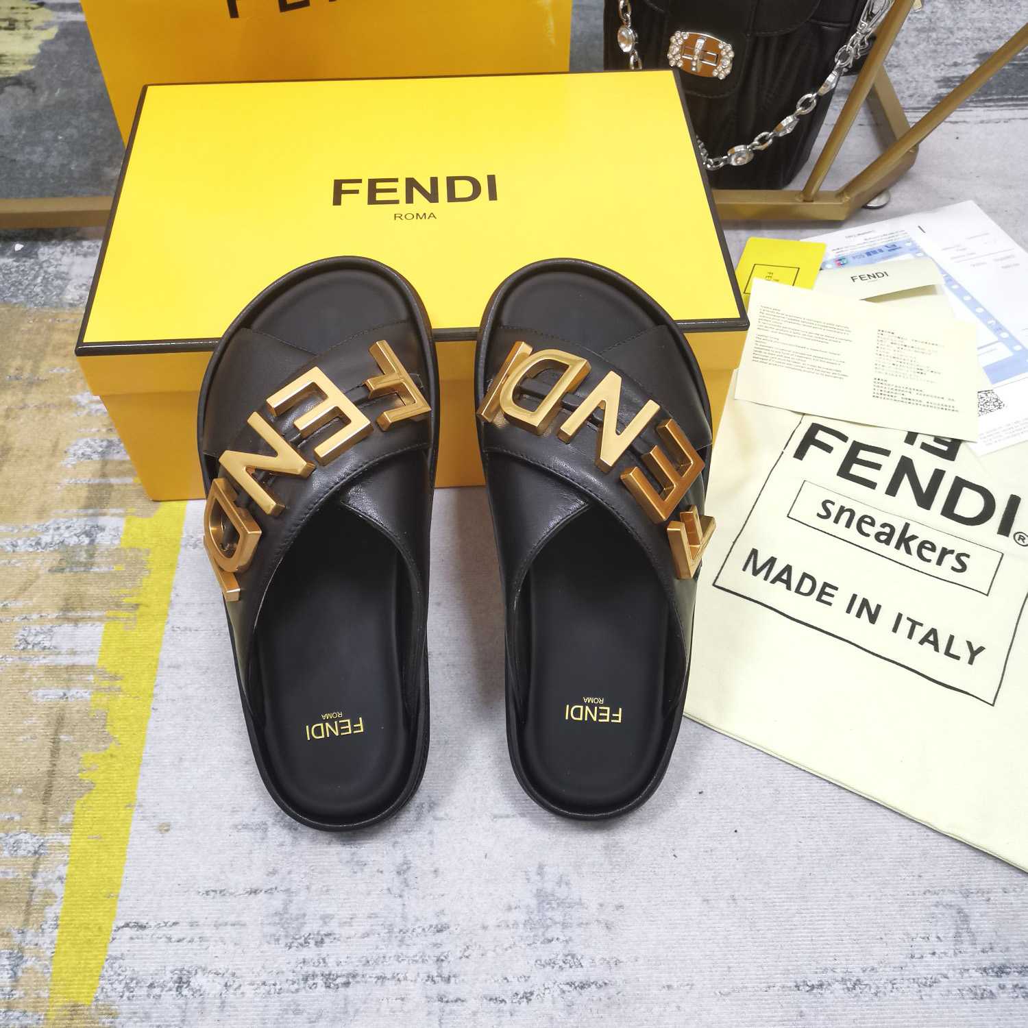 Fendi Slides - EUR FASHION
