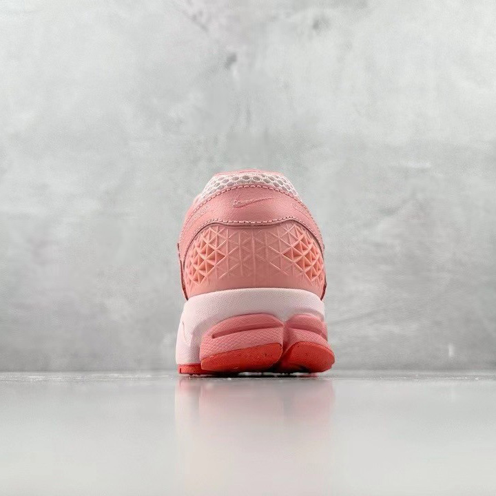 Nike Air Zoom Vomero 5 Sneaker    FQ0257 666 - EUR FASHION