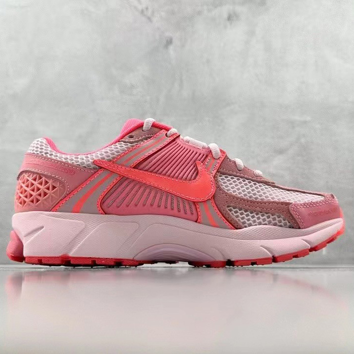Nike Air Zoom Vomero 5 Sneaker    FQ0257 666 - EUR FASHION