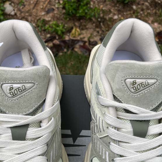 New Balance 9060 Sneakers      U9060EEC - EUR FASHION