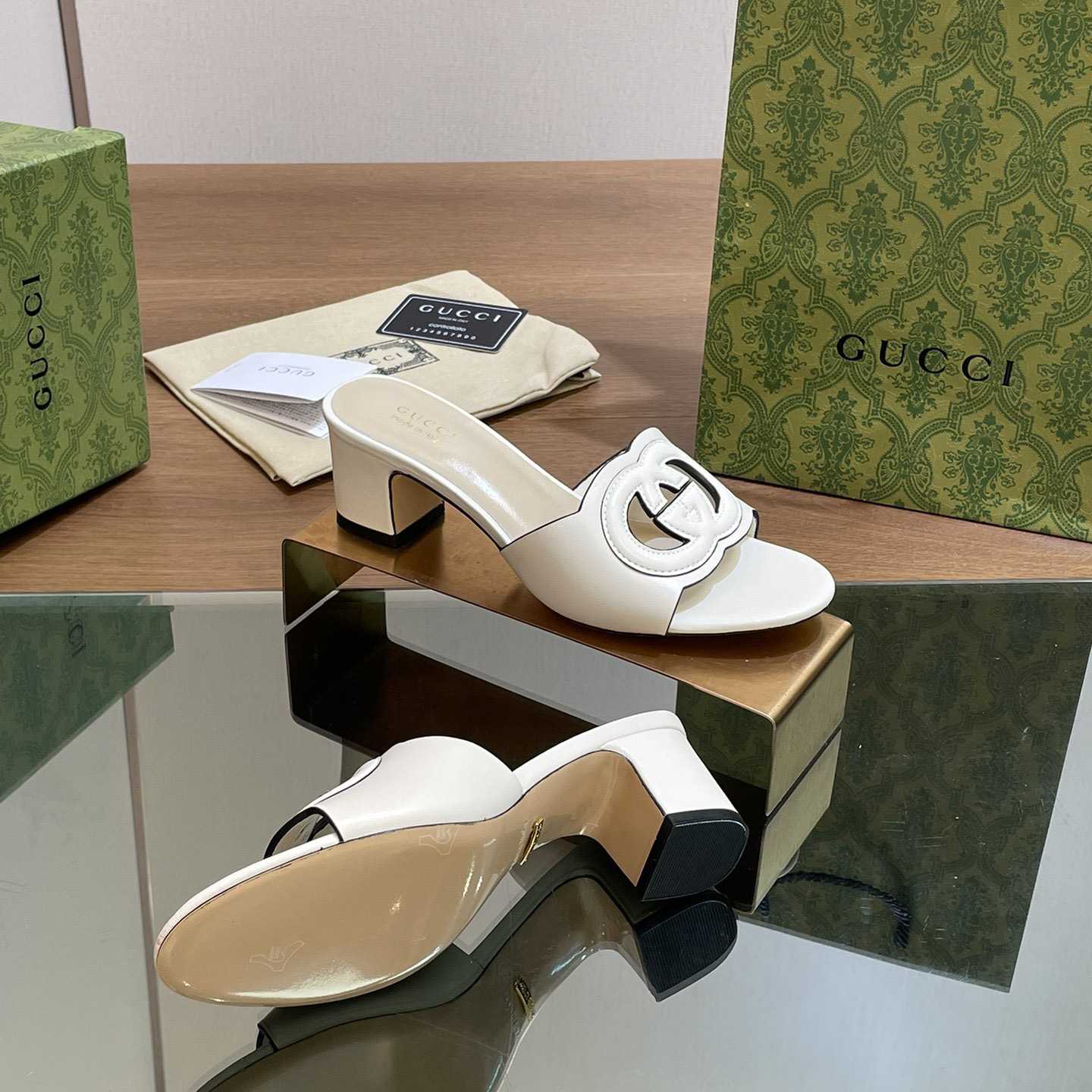Gucci Women's Interlocking G Slide Sandal  - EUR FASHION
