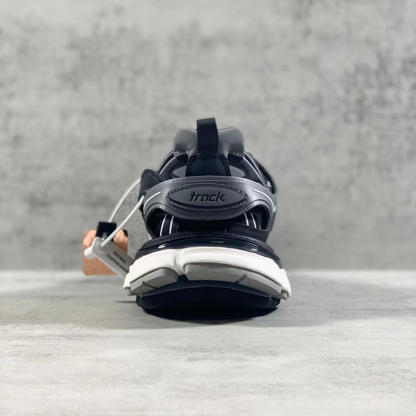 Balenciaga Track Sneaker    - EUR FASHION