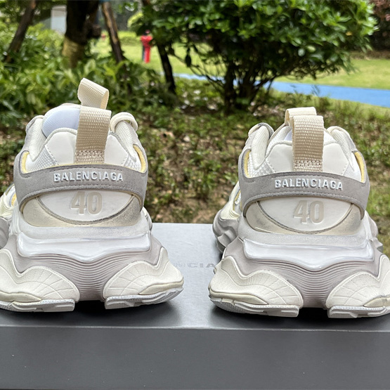 Balenciaga Cargo Sneaker  - EUR FASHION