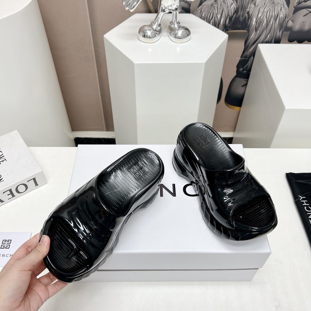 Givenchy Marshmallow Wedge Sandals In Rubber - EUR FASHION