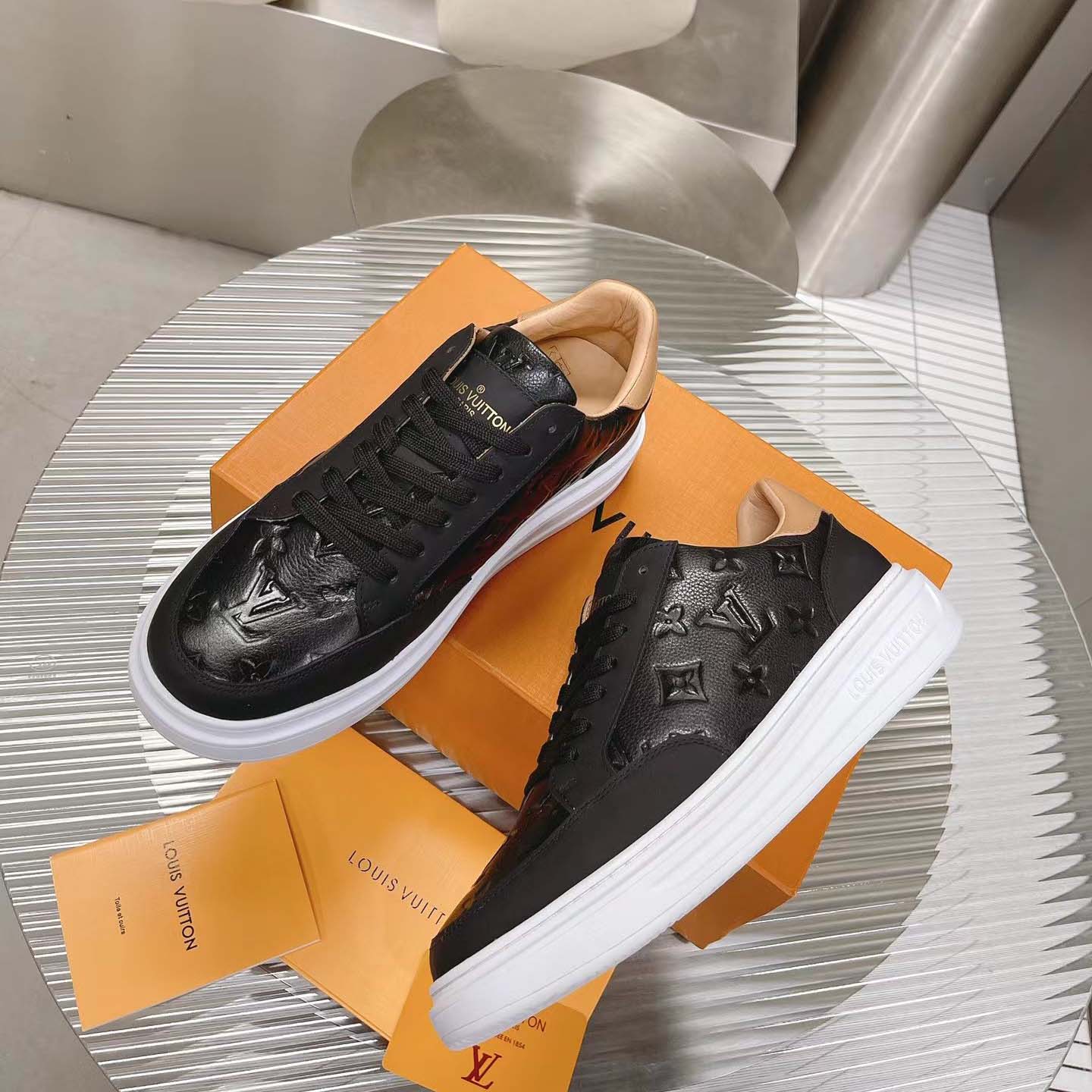 Louis Vuitton Beverly Hills Sneaker    1A8V45 - EUR FASHION