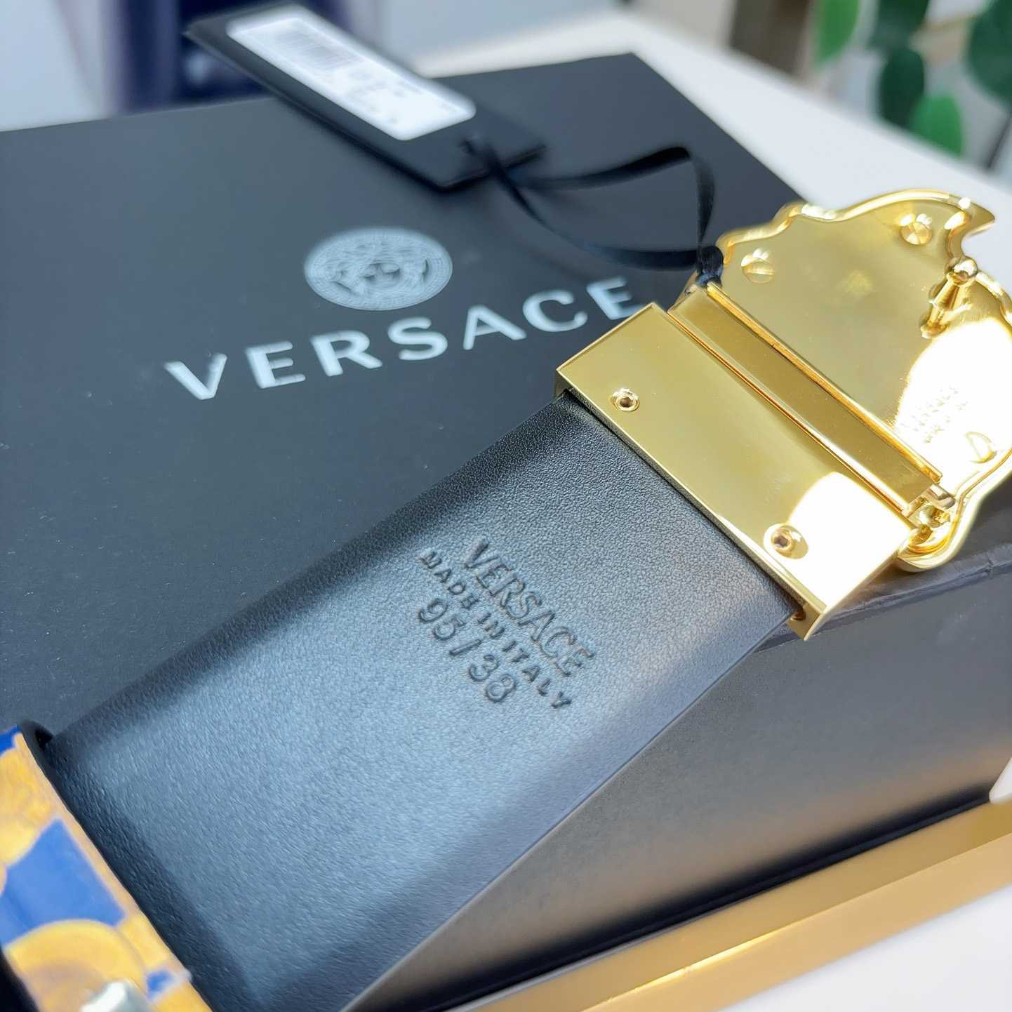 Versace Barocco Reversible Leather Belt    40mm - EUR FASHION