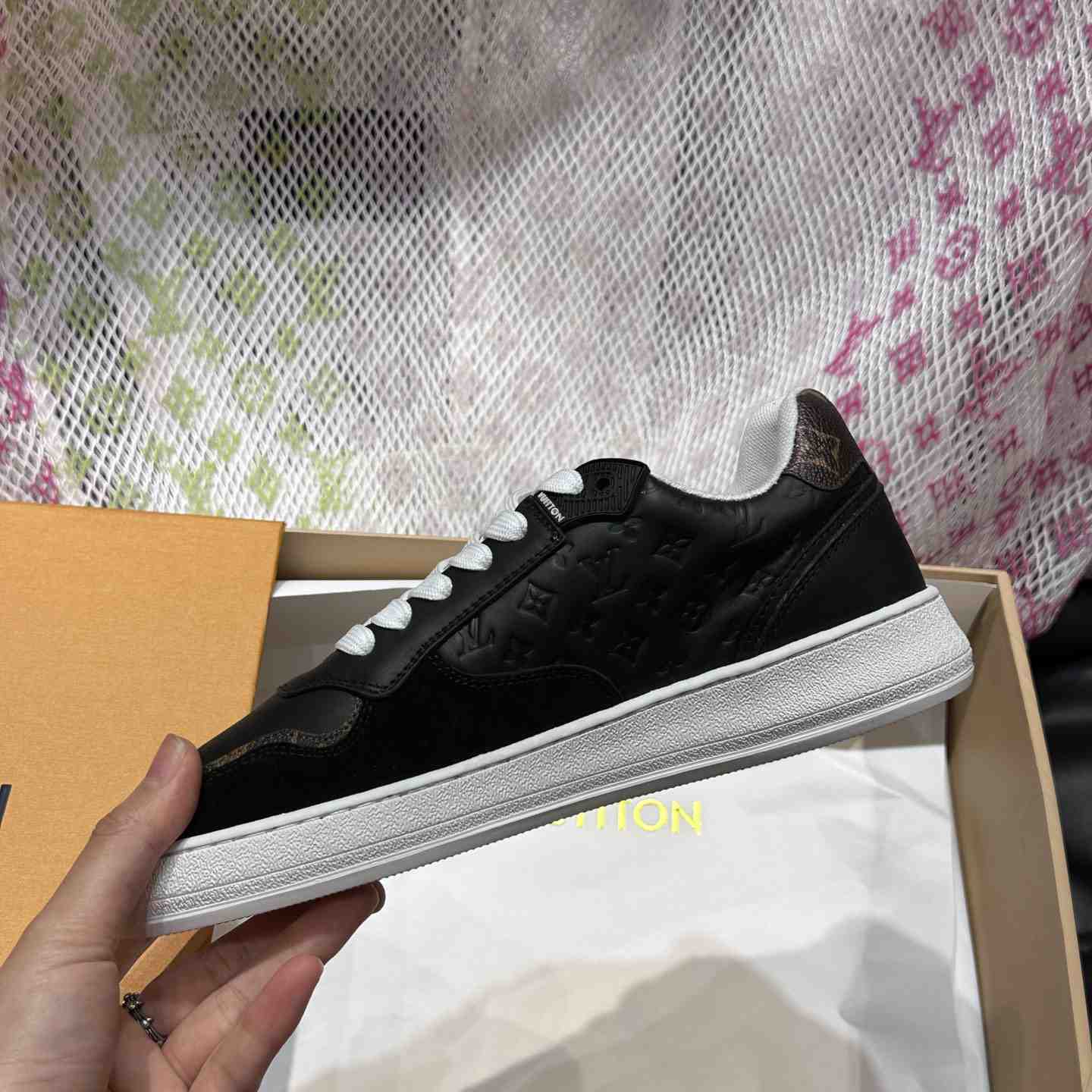 Louis Vuitton LV Stadium Sneaker   1ACUJ3 - EUR FASHION