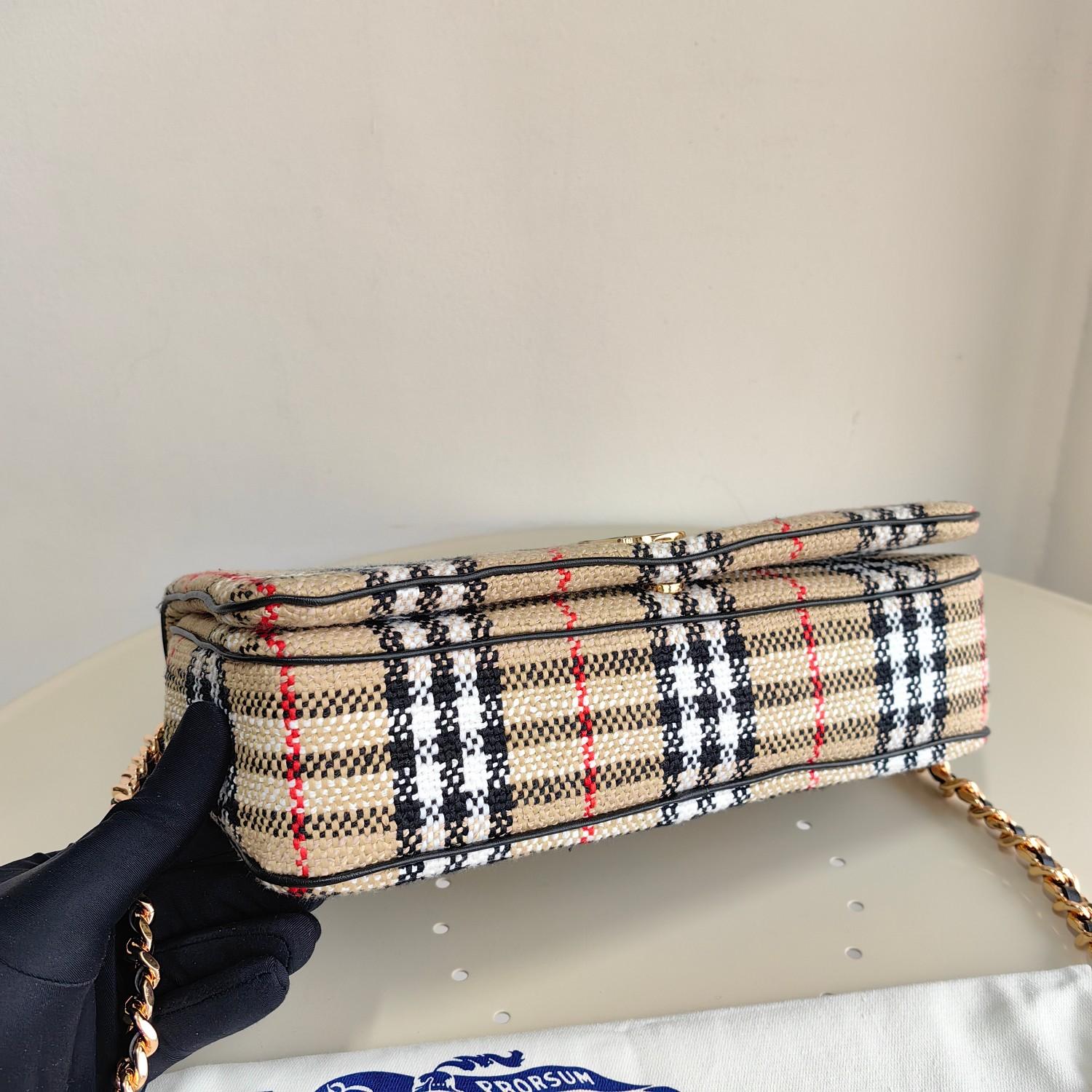 Burberry Lola Vintage-check Bouclé Shoulder Bag (28 x 6.5 x 17cm) - EUR FASHION