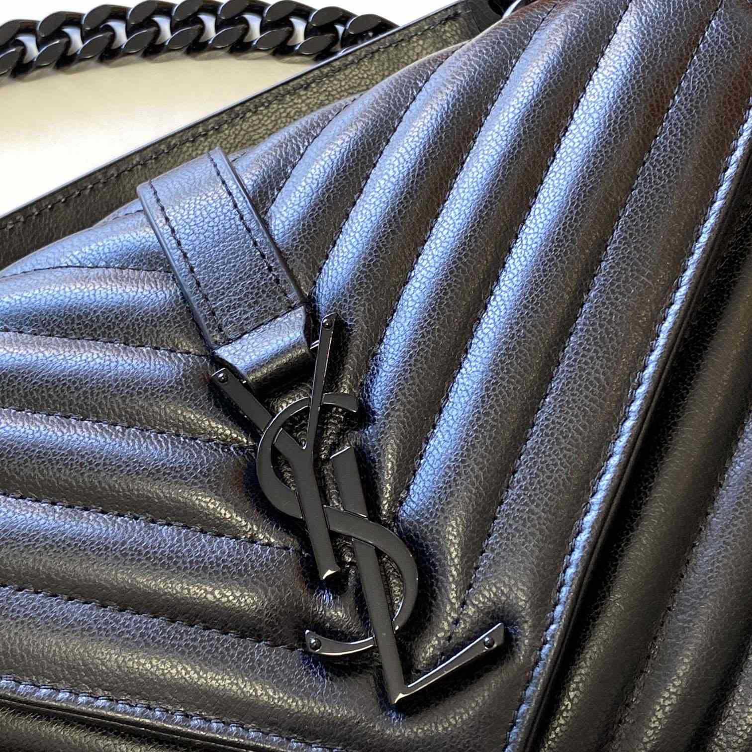 Saint Laurent Leather Shoulder Bag Black  (24x17x6.5cm) - EUR FASHION