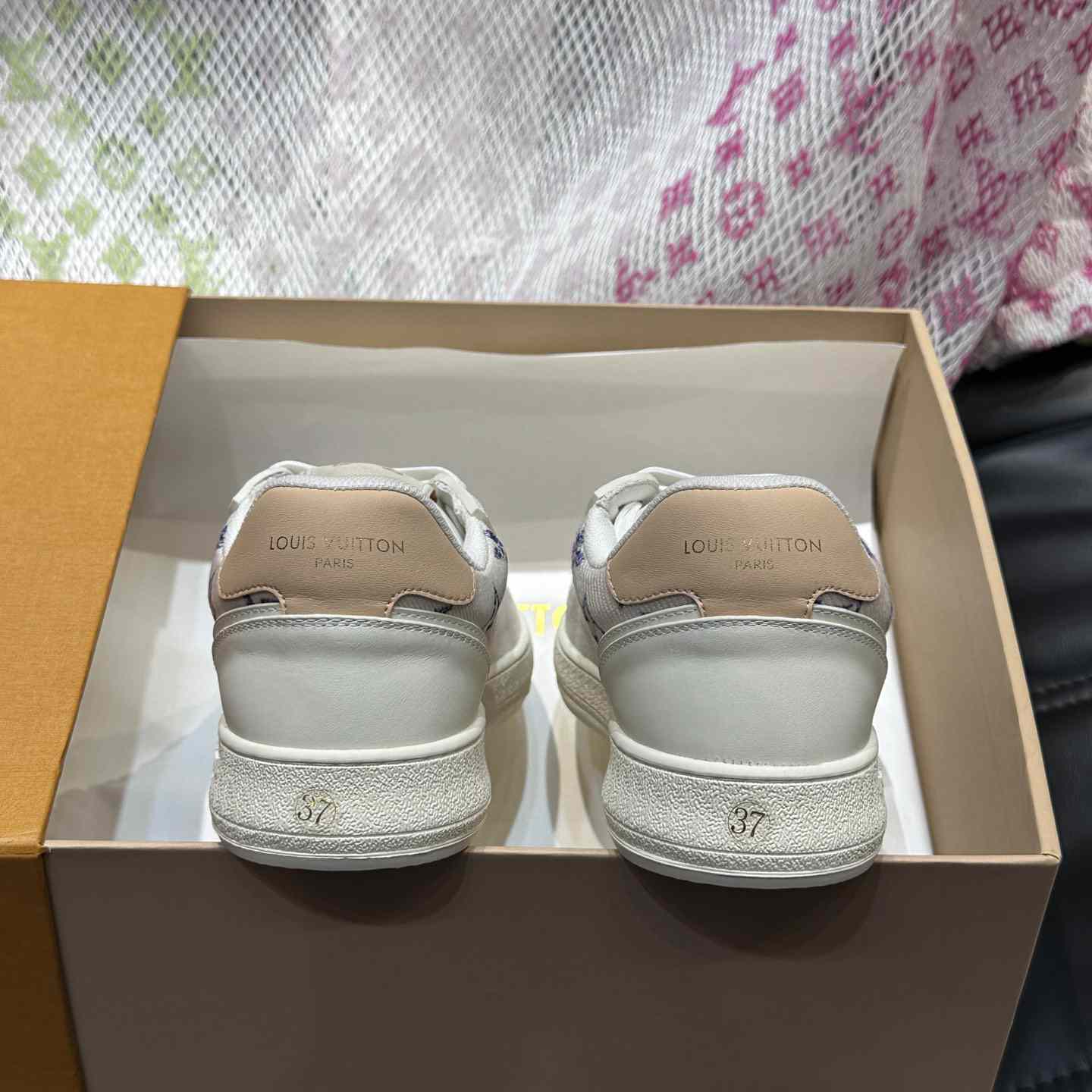 Louis Vuitton Monogram Sneaker  - EUR FASHION