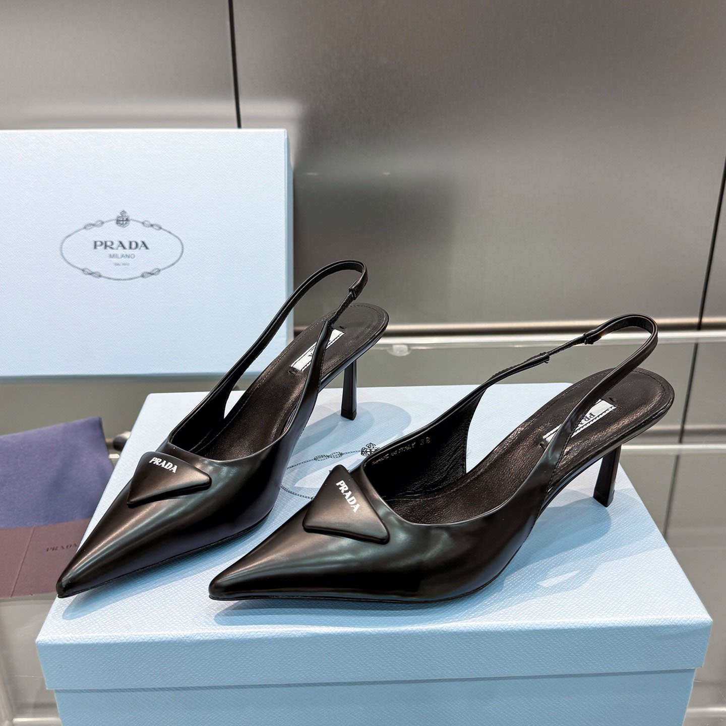 Prada Brushed Leather Slingback Pumps - EUR FASHION
