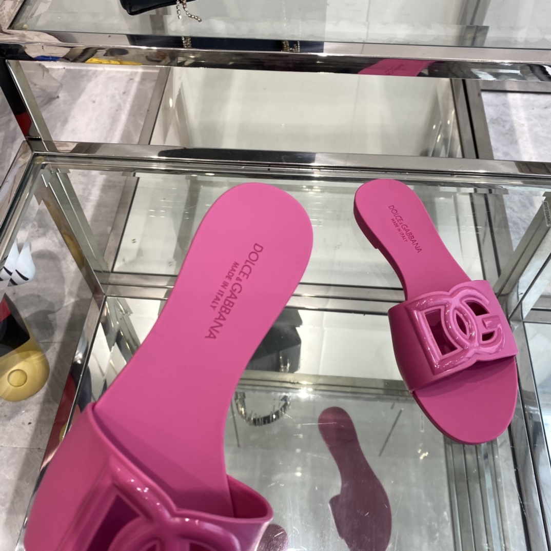 Dolce & Gabbana Rubber Beachwear Sliders - EUR FASHION