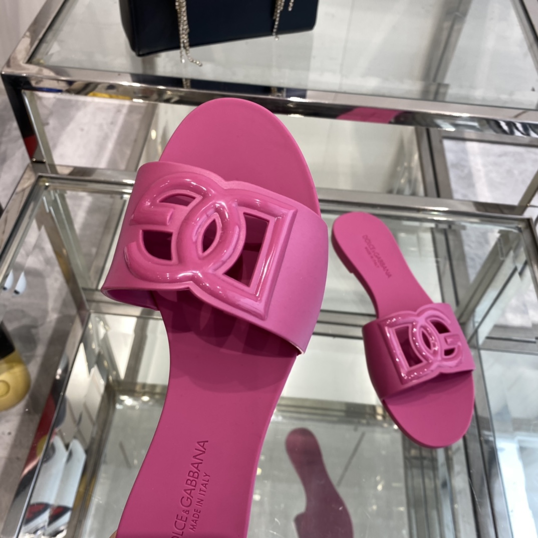 Dolce & Gabbana Rubber Beachwear Sliders - EUR FASHION