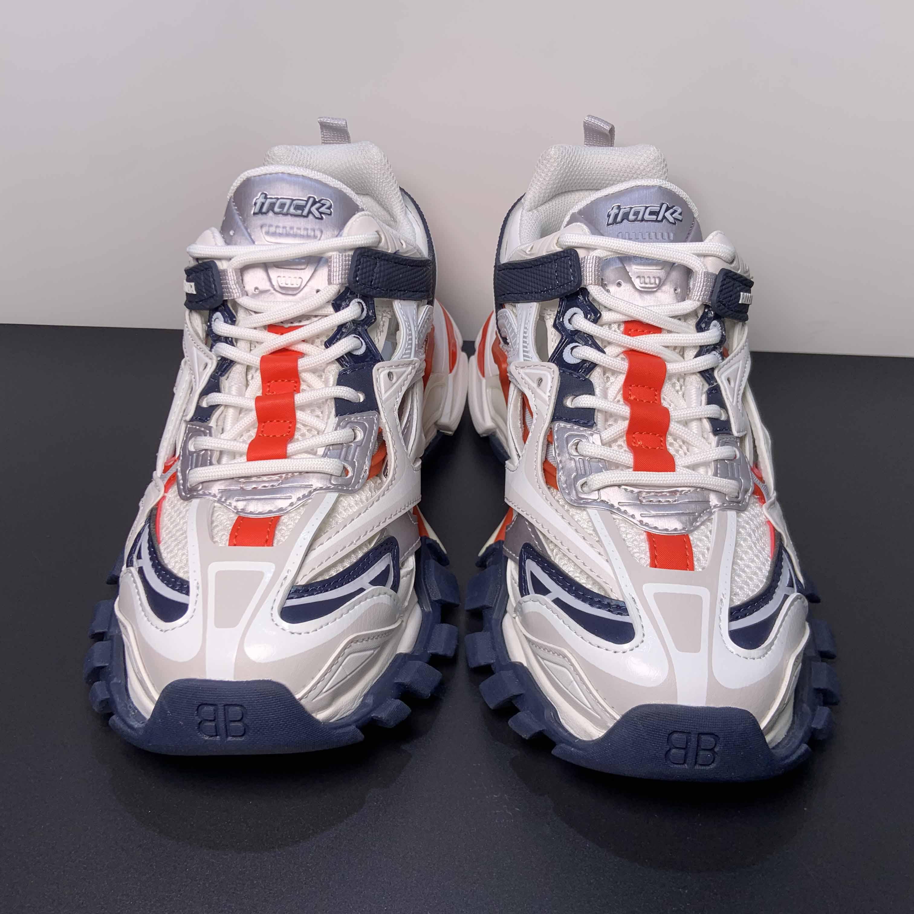 Balenciaga Track 2.0 Sneakers  - EUR FASHION