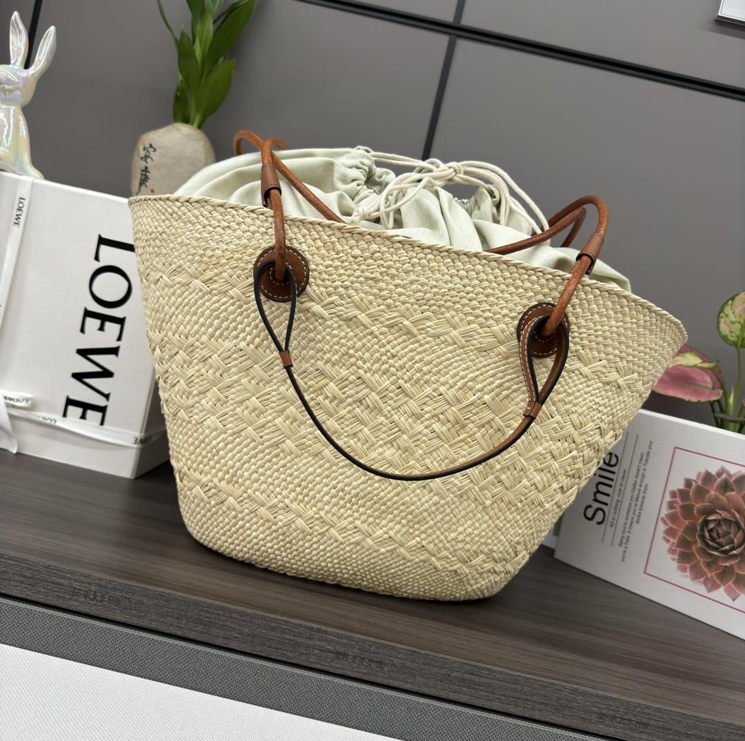 Loewe Anagram Basket Bag In Iraca Palm And Calfskin - EUR FASHION