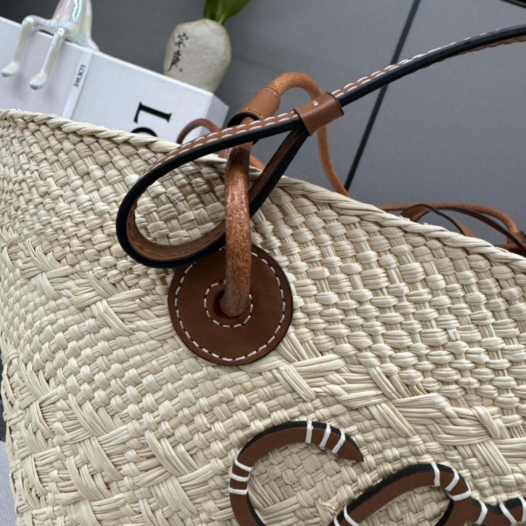 Loewe Anagram Basket Bag In Iraca Palm And Calfskin - EUR FASHION