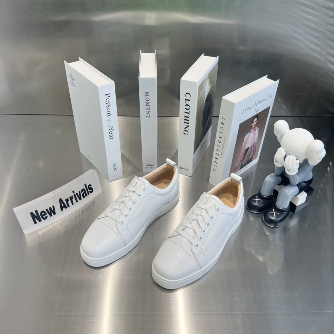 Christian Louboutin Sneakers - EUR FASHION