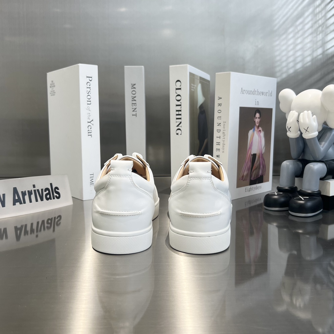 Christian Louboutin Sneakers - EUR FASHION