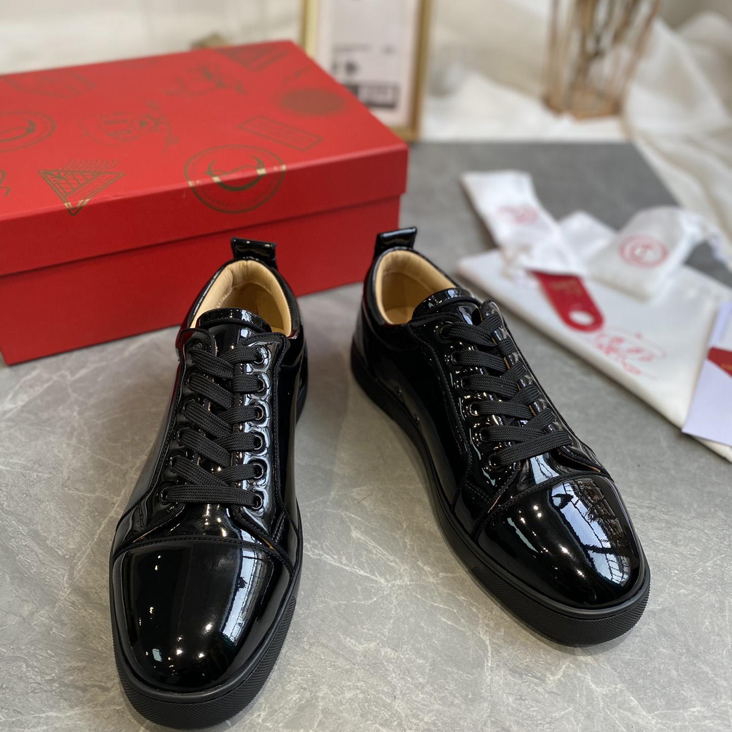 Christian Louboutin Sneakers - EUR FASHION