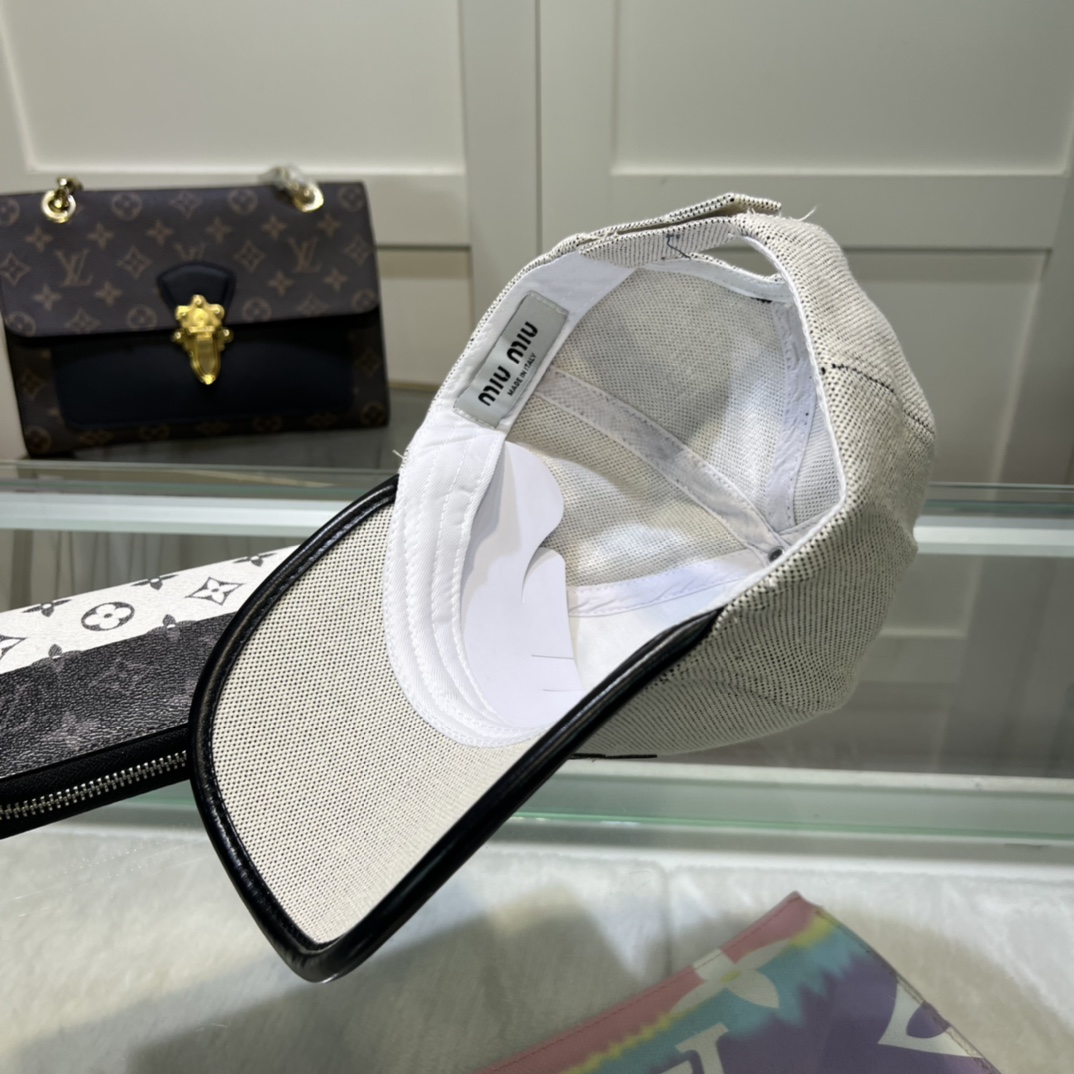 Miu Miu Baseball Cap - EUR FASHION
