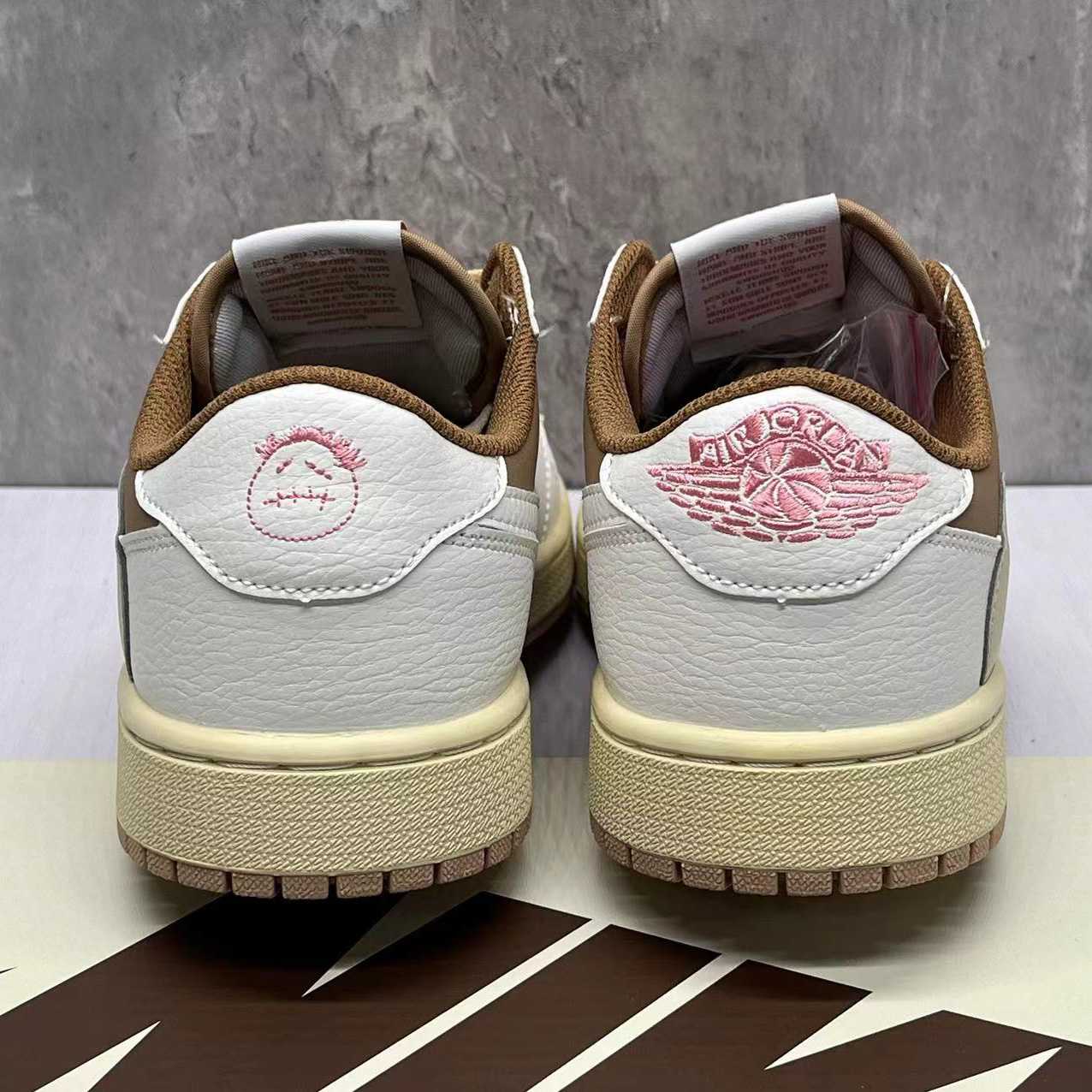 Travis Scott X Jordan 1 Low OG Sneaker   DM7866-106 - EUR FASHION