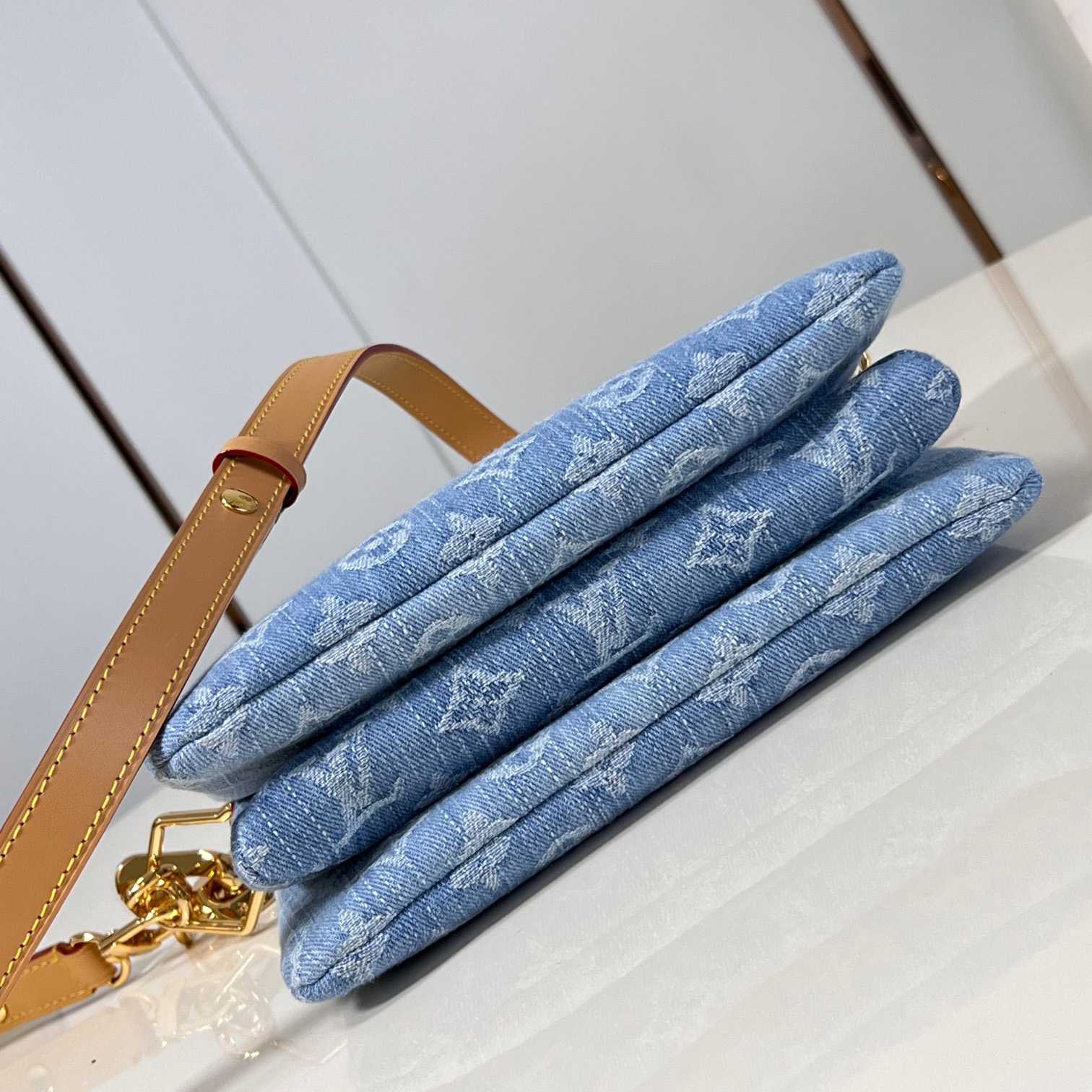 Louis Vuitton Coussin BB   M11401 - EUR FASHION