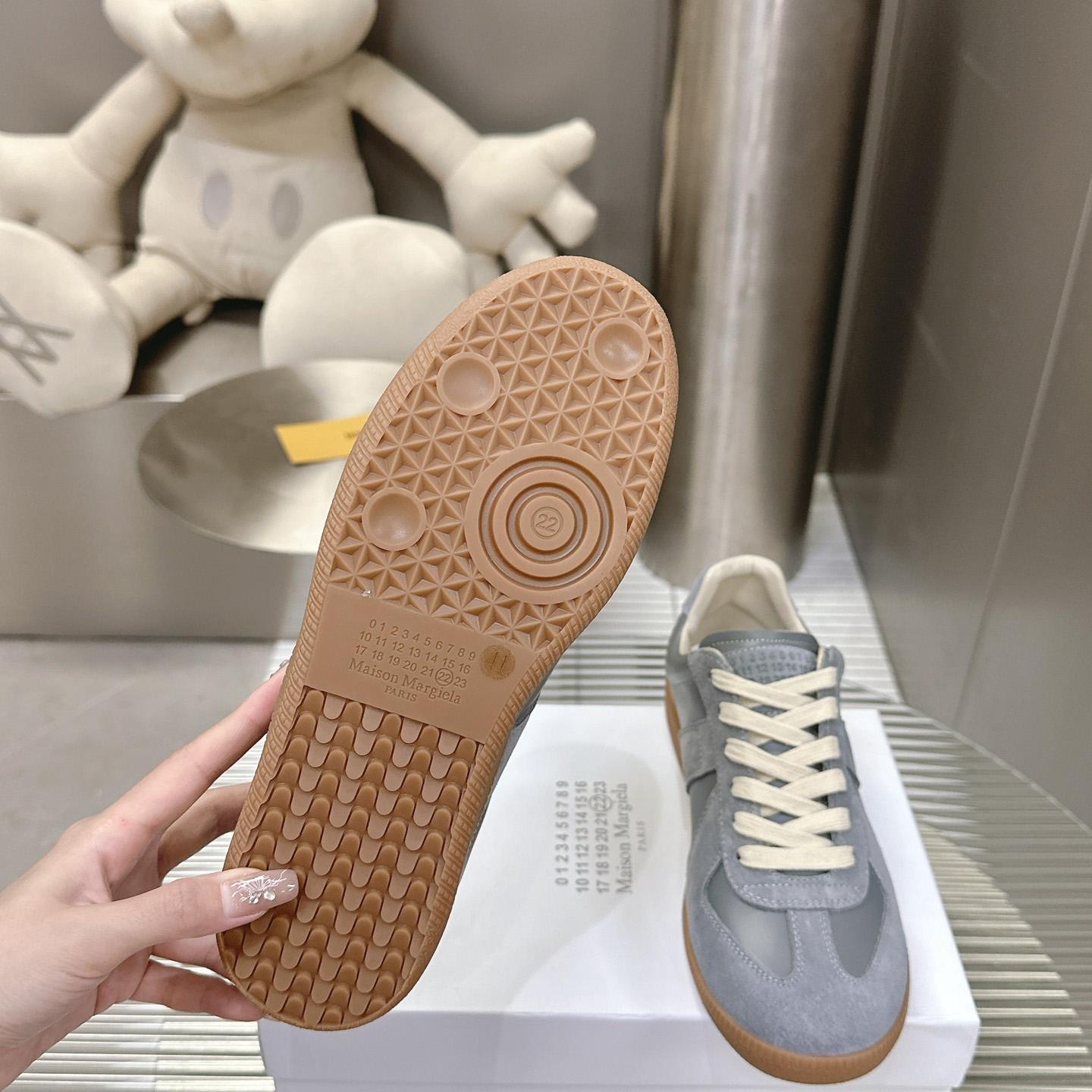 Maison Margiela Paint Replica Low-top Sneakers - EUR FASHION