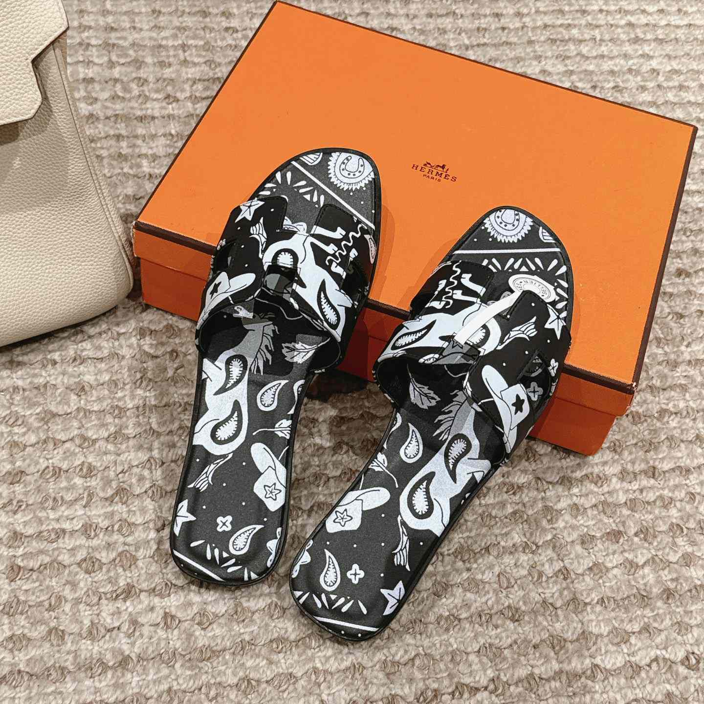 Hermes Oran Sandal - EUR FASHION