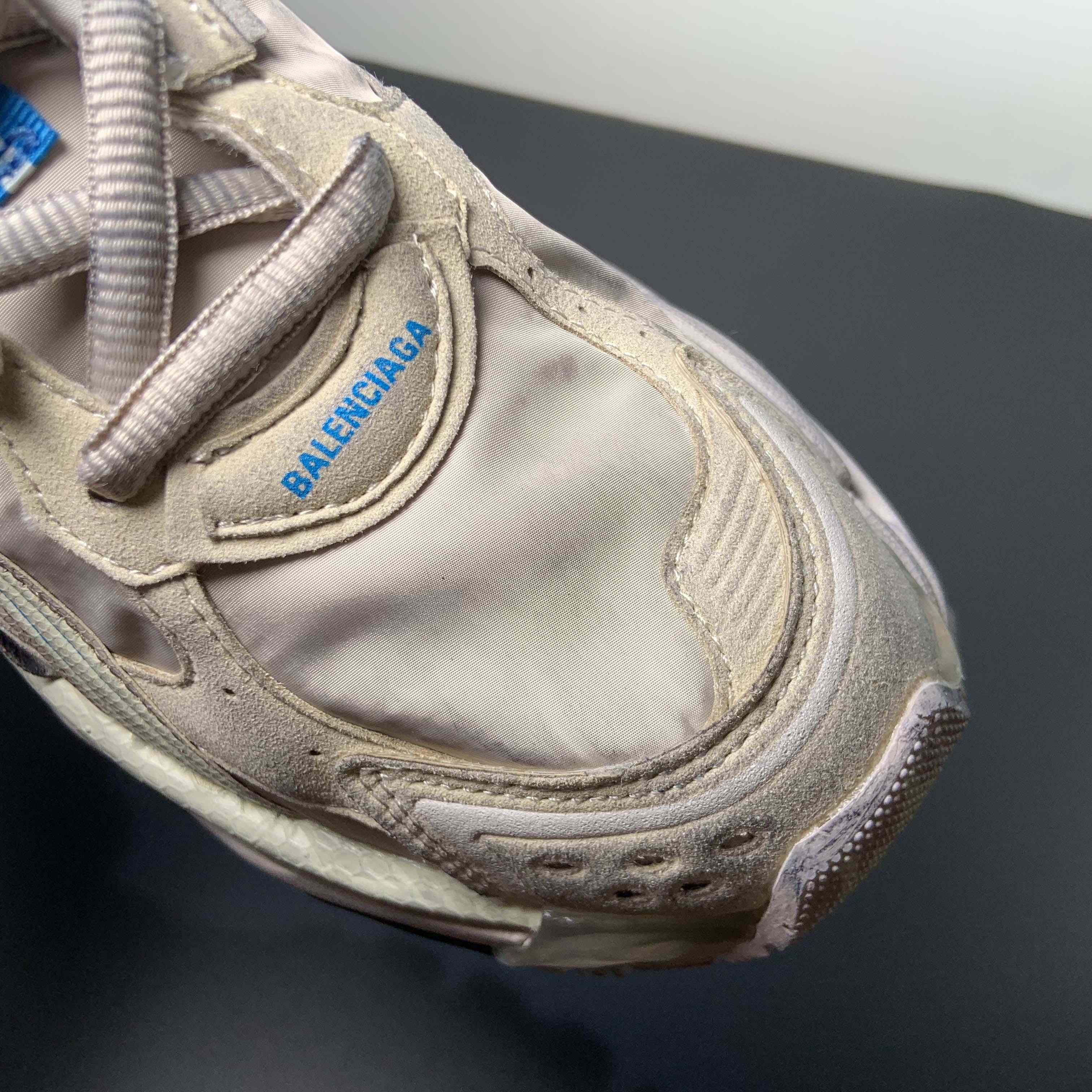 Balenciaga Runner Sneaker - EUR FASHION