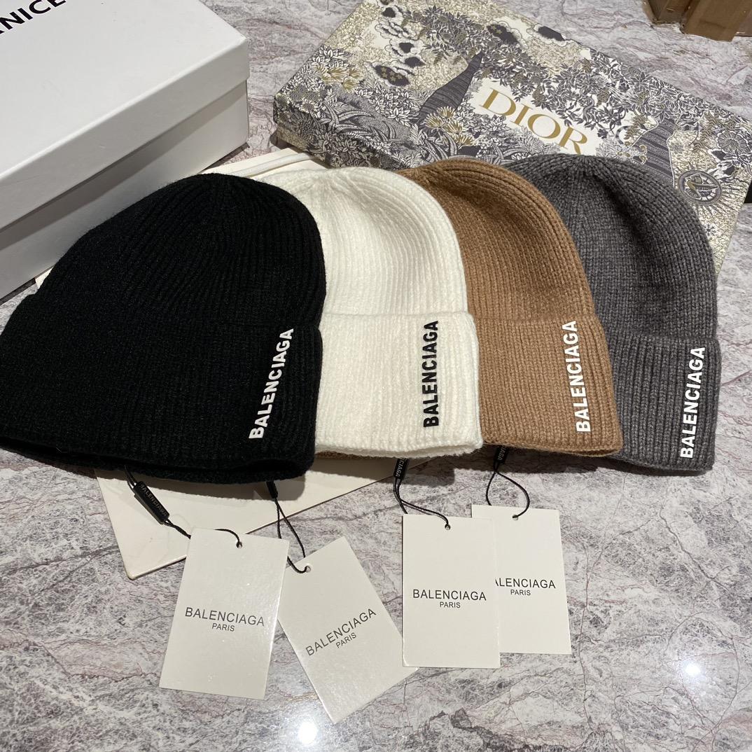 Balenciag Beanie  - EUR FASHION
