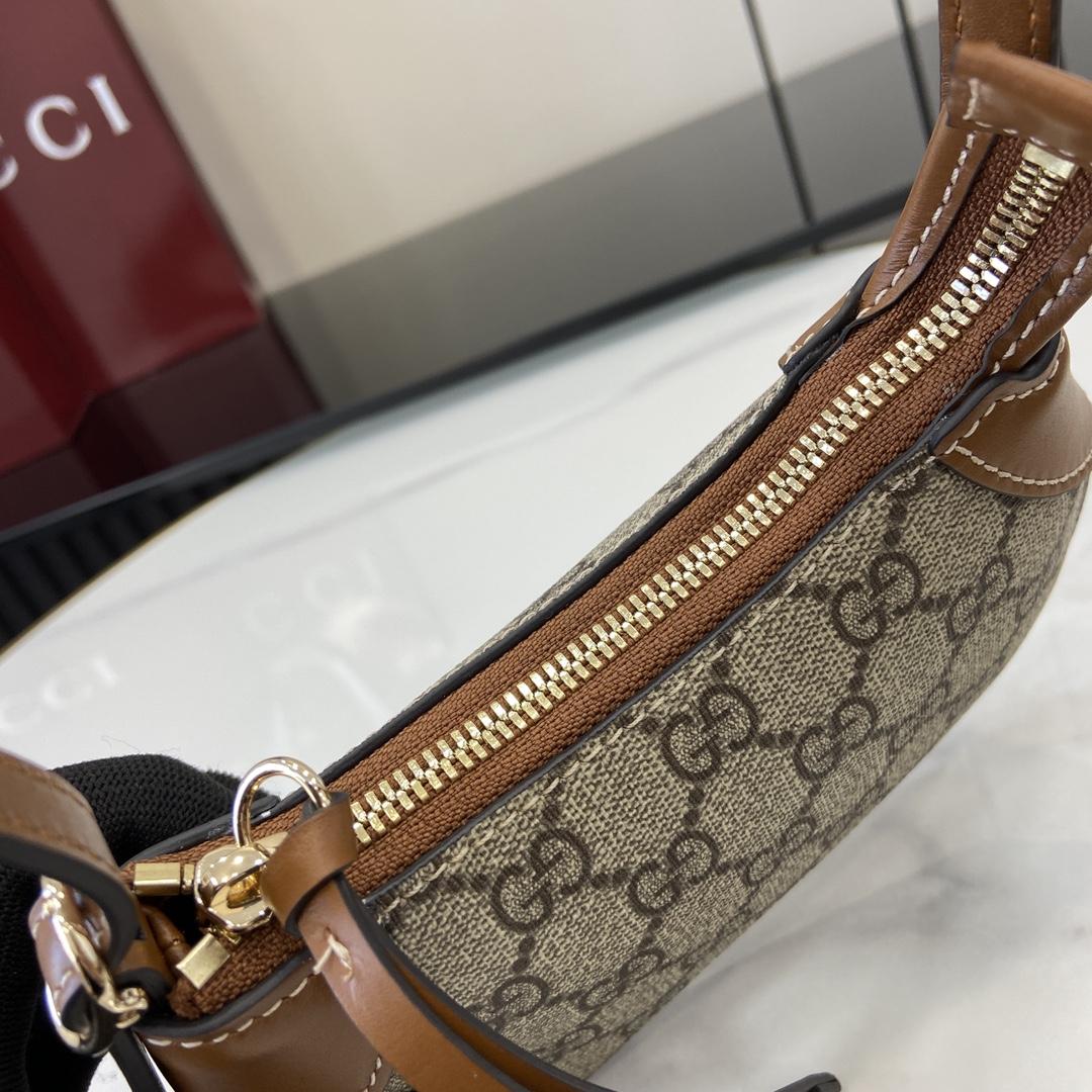Gucci GG Emblem Super Mini Shoulder Bag - EUR FASHION