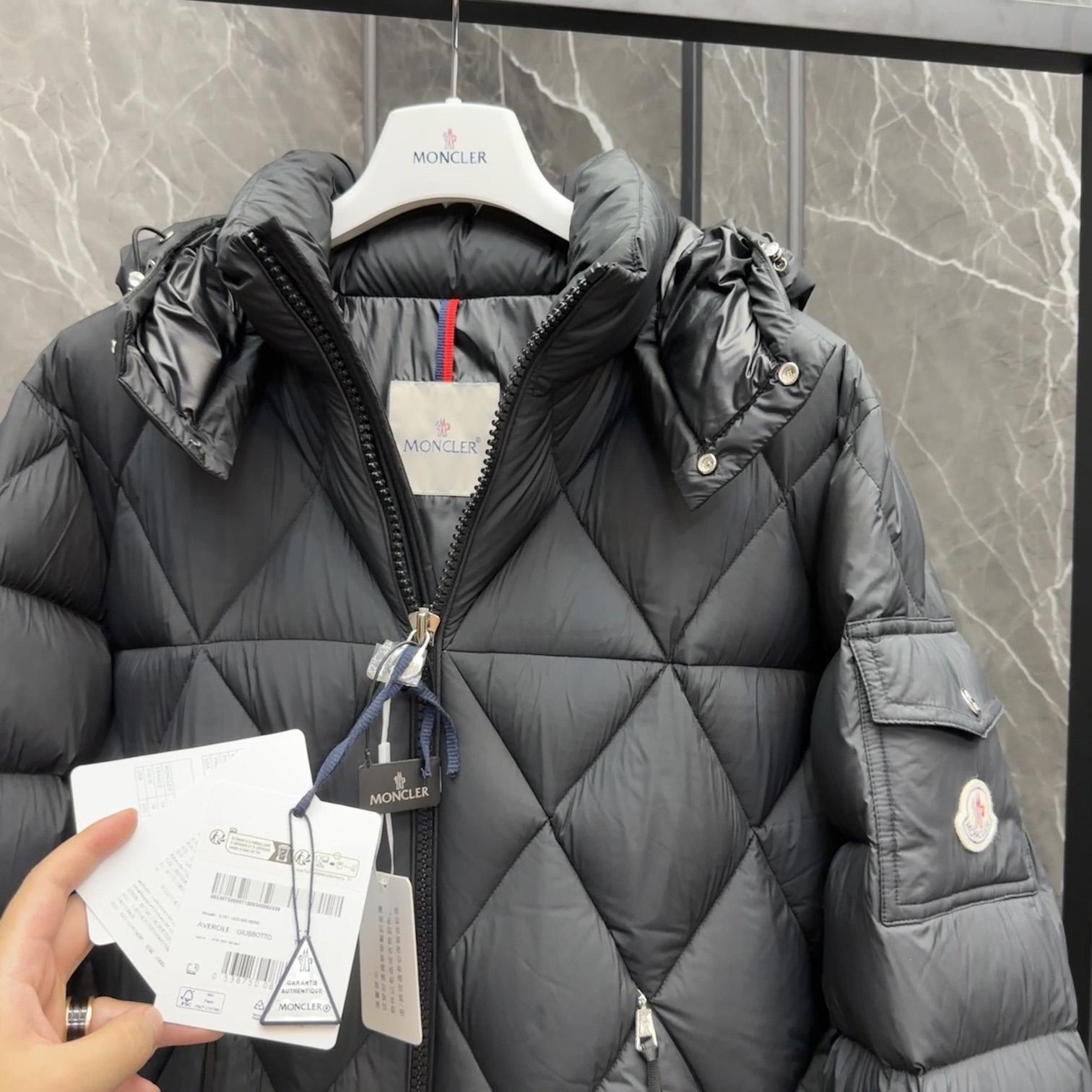 Moncler Averole Short Down Jacket - EUR FASHION