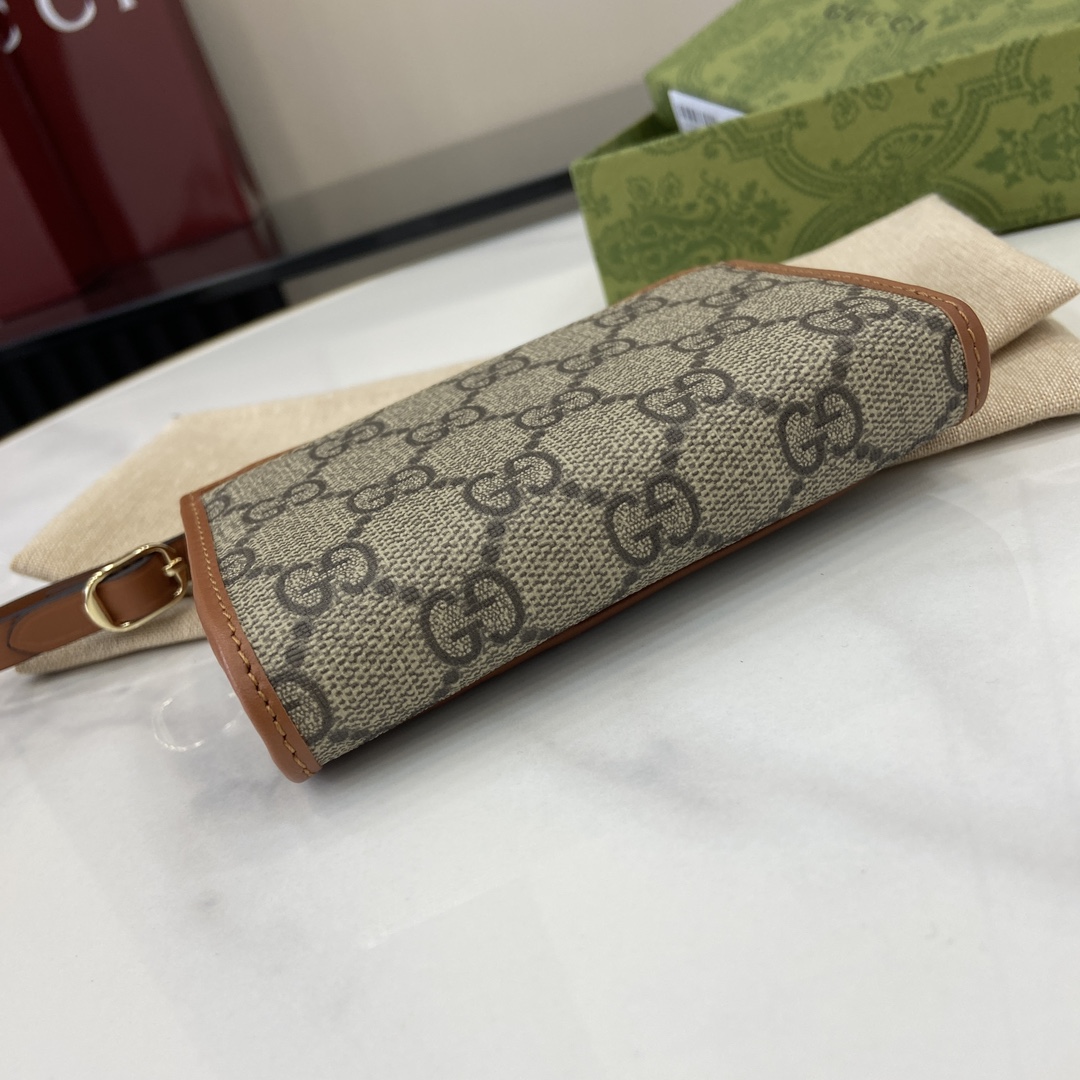Gucci GG Emblem Zip Card Case - EUR FASHION