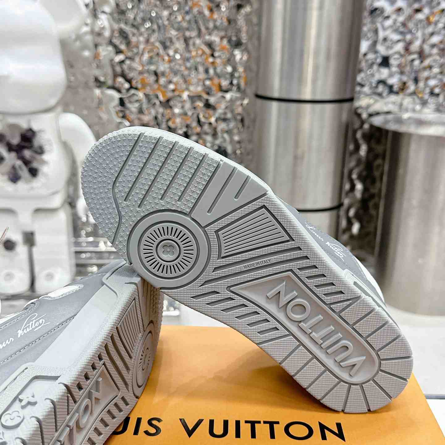 Louis Vuitton LV Trainer Sneaker   1AD6TY - EUR FASHION