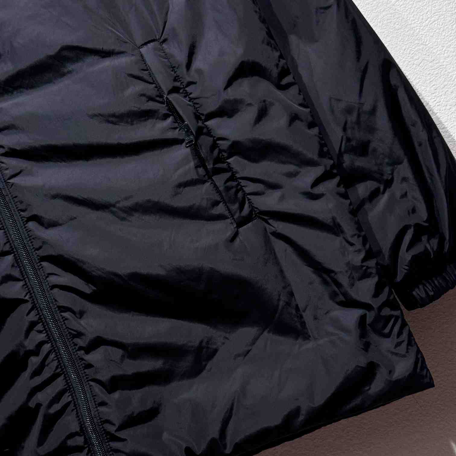 Prada Re-Nylon Puffer Jacket - EUR FASHION
