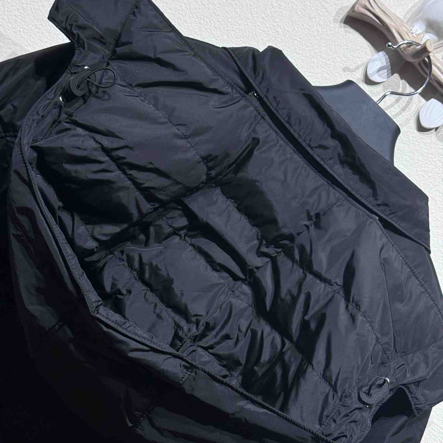 Prada Re-Nylon Puffer Jacket - EUR FASHION