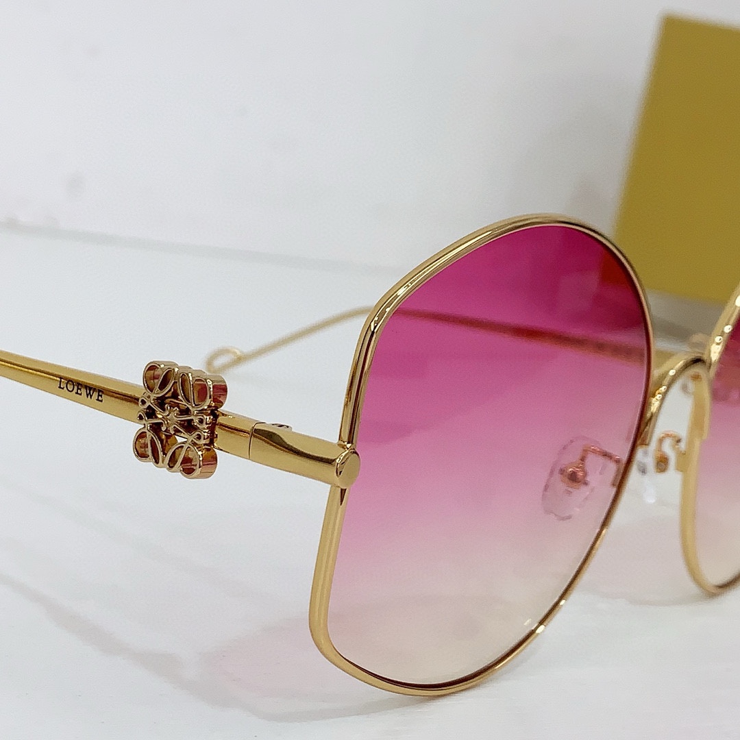 Loewe LW40109U Sunglasses  - EUR FASHION